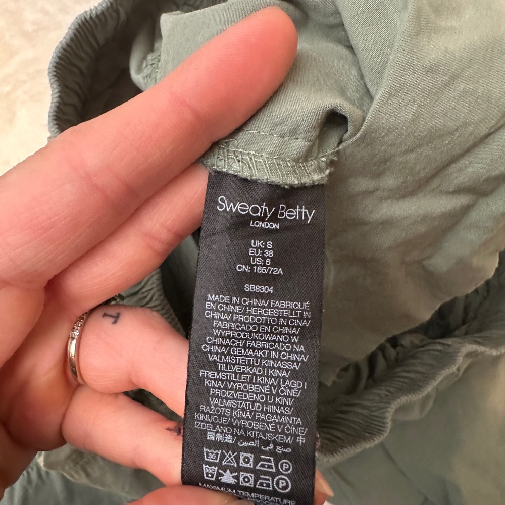 Sweaty Betty Quinn cargo ankle pants - Picture 6 of 8